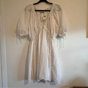 NWT White V-Neck Abercrombie & Fitch Dress